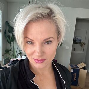 Meet your Posher, Mary ellen